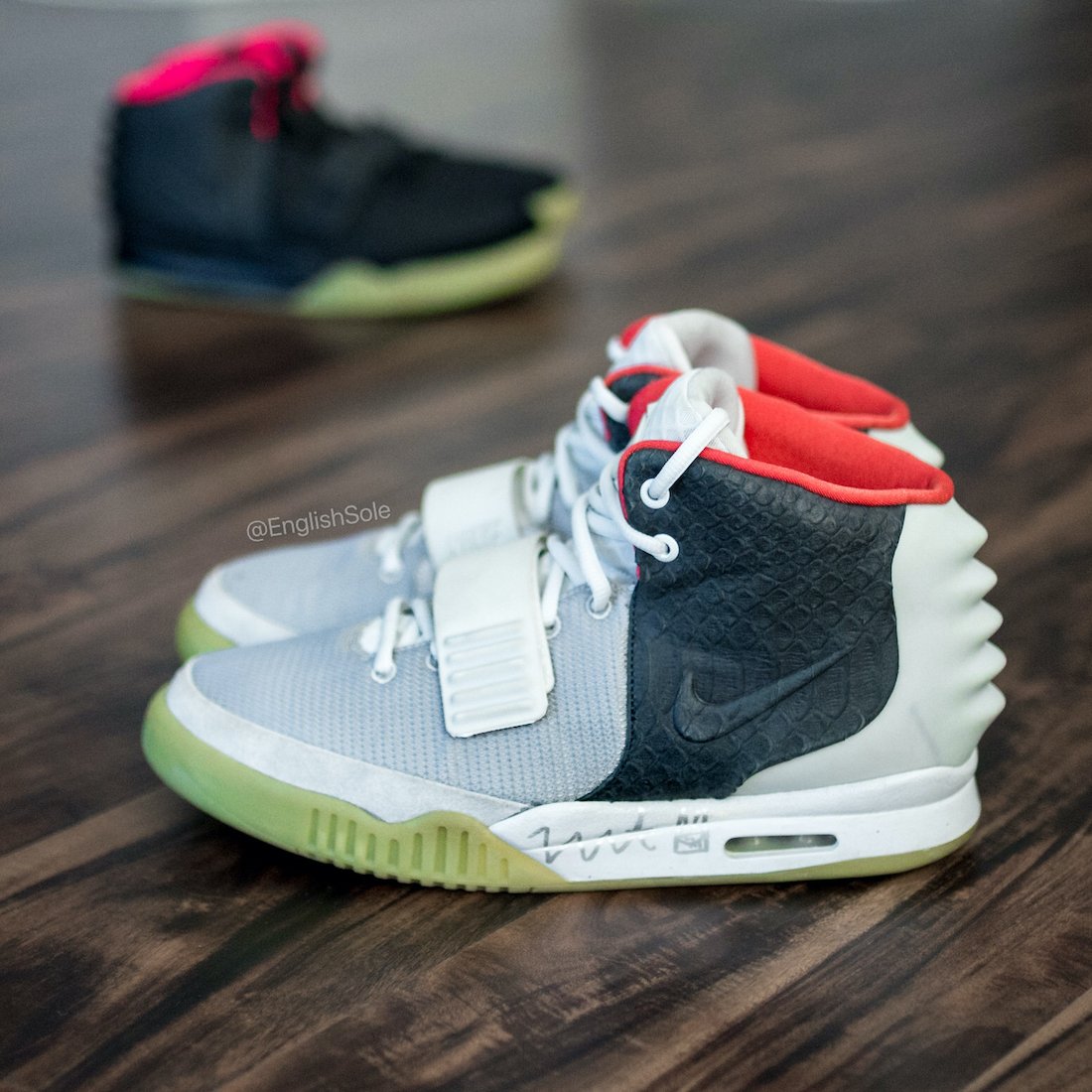 Nike Air Yeezy 2 Mismatch Sample