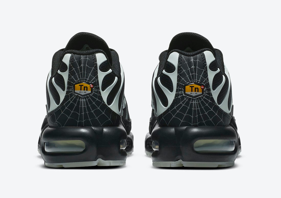 Nike Air Max Plus Spider Web Halloween DD4004-001 Release Date Info