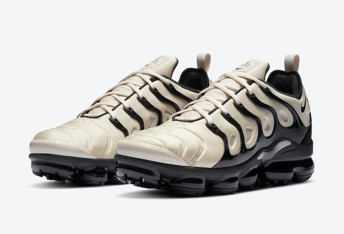 Nike Air VaporMax Plus in Light Bone and Black