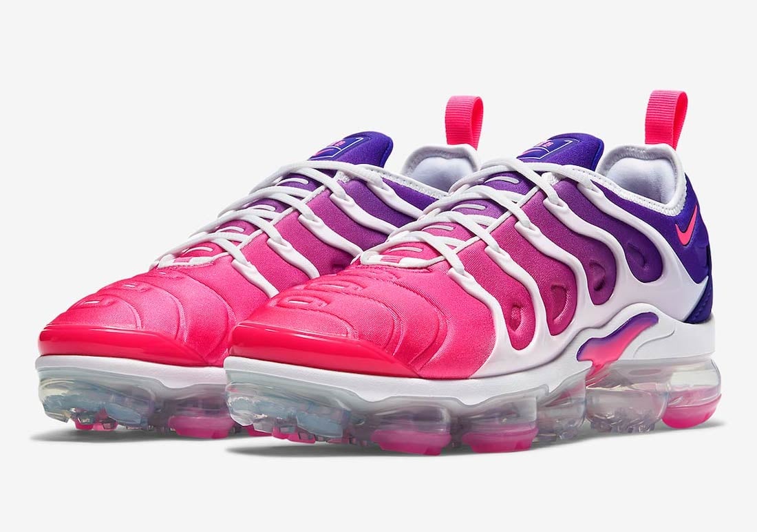 This Nike Air VaporMax Plus SE Features Pink to Purple Gradient Uppers