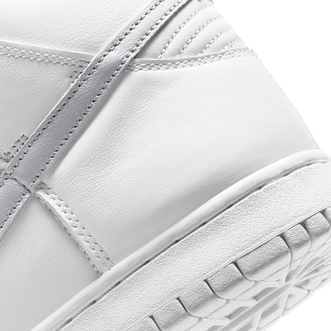 Nike Dunk High White Pure Platinum CZ8149-101 Release Date Info