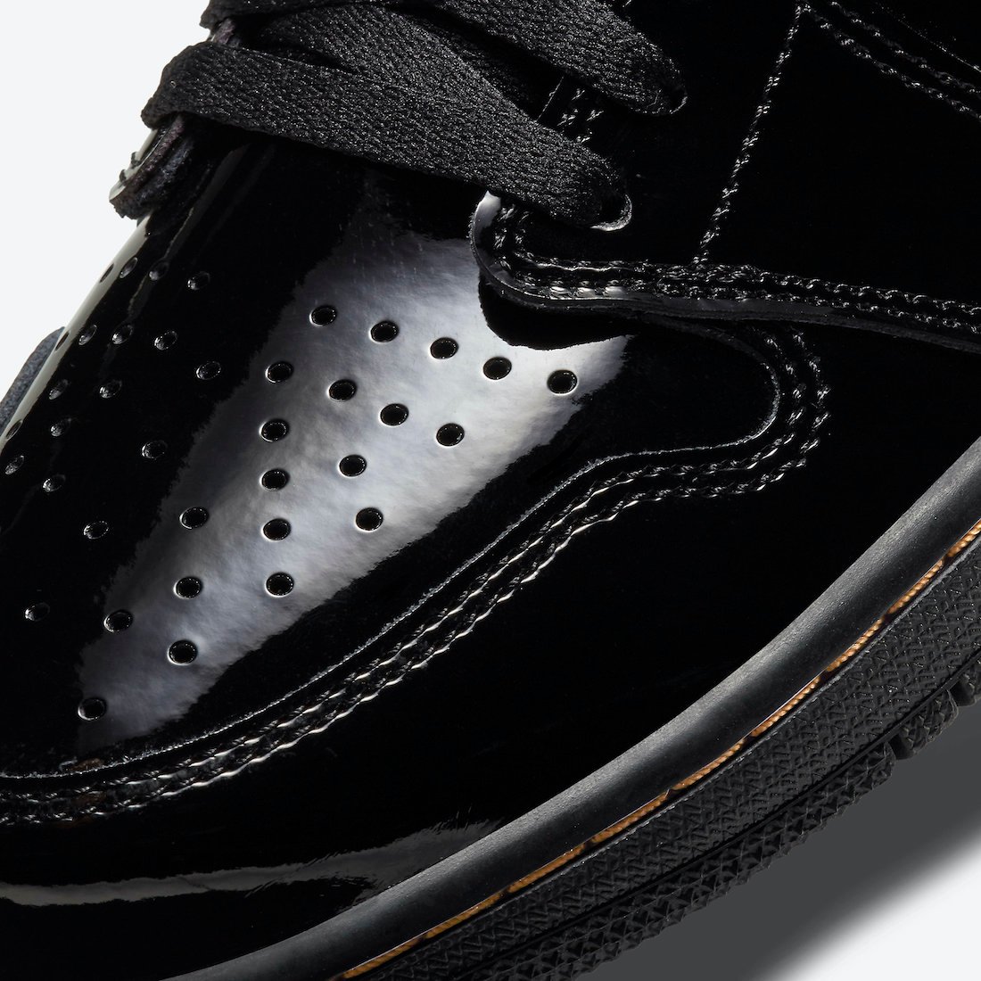 Air Jordan 1 Black Gold 555088-032 Release Price