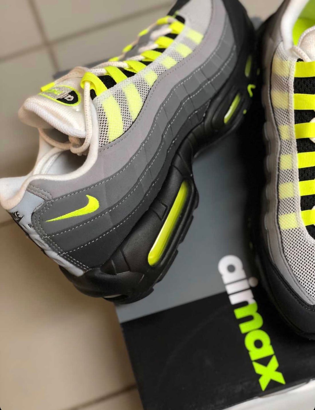 Nike Air Max 95 Neon CT1689-001 Release Info