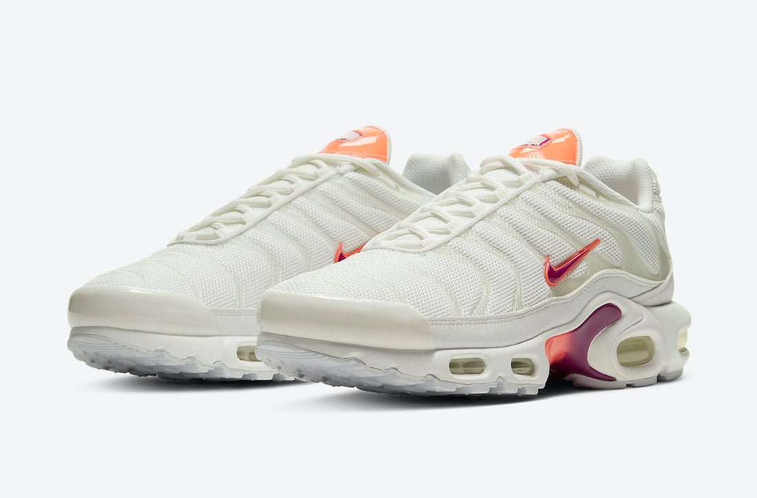 nike air max plus white and purple