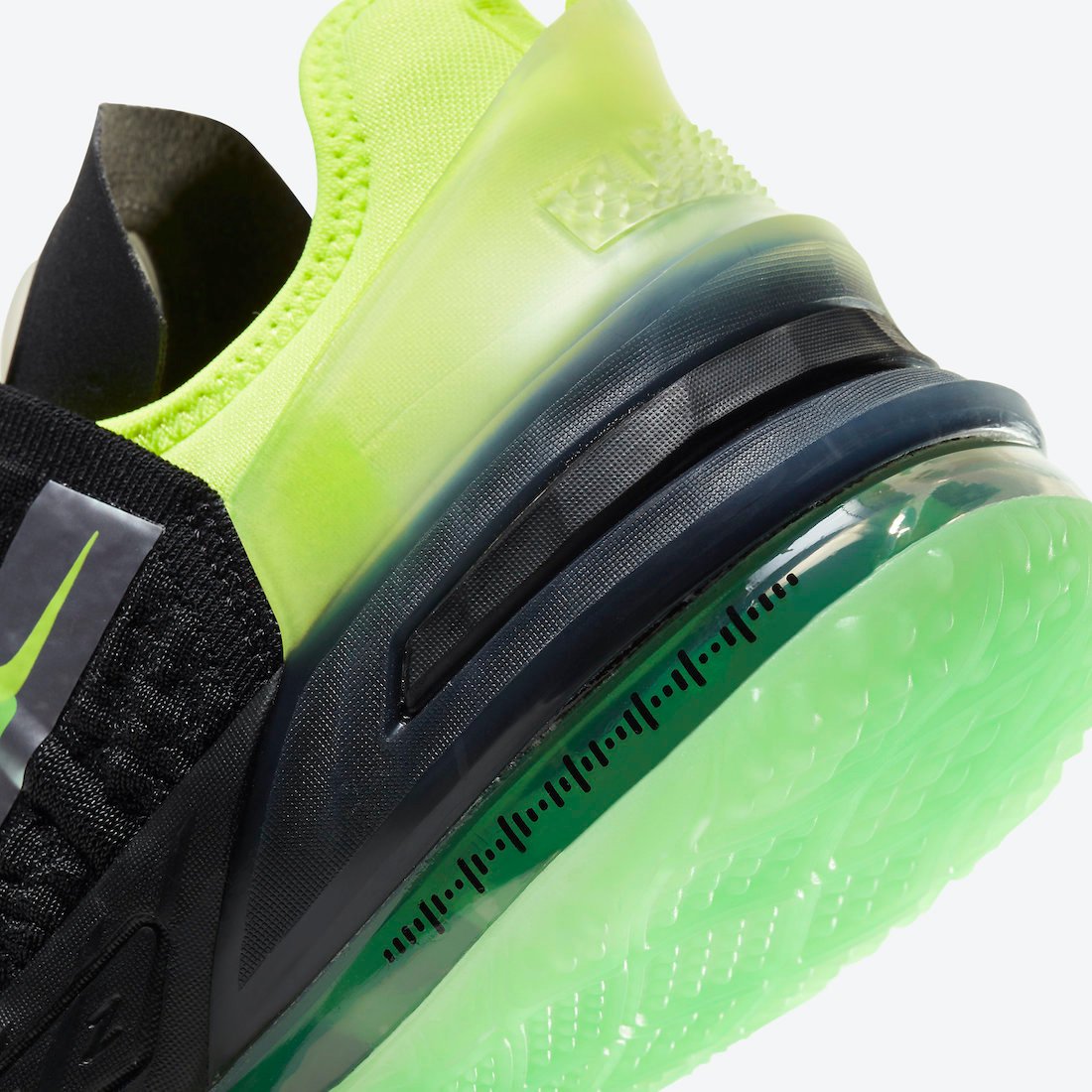 Nike LeBron 18 GS CW2760-009 Release Date Info