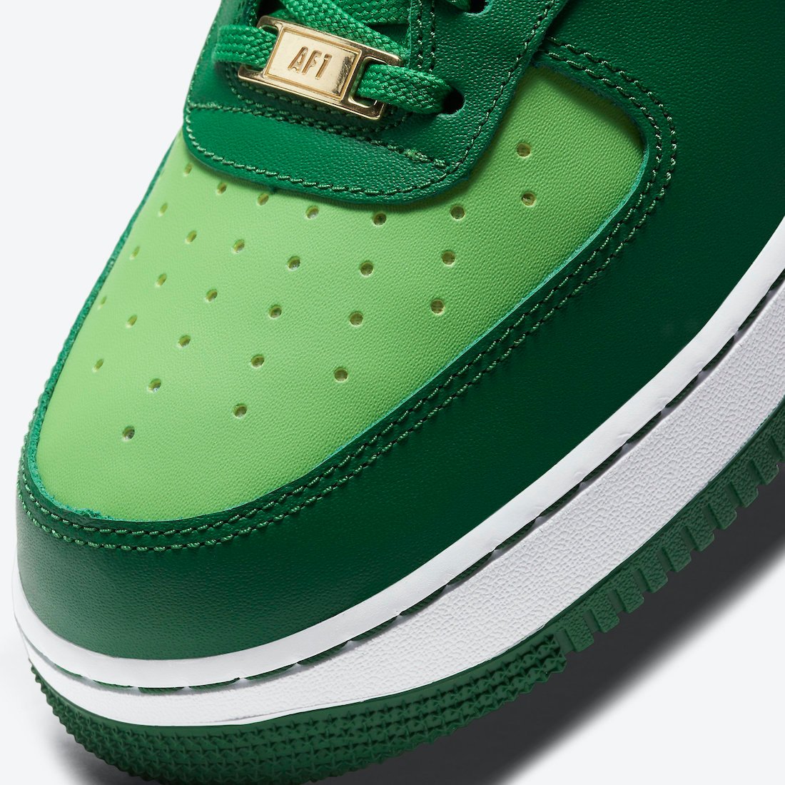 Nike Air Force 1 St. Patricks Day DD8458-300 Release Date Info