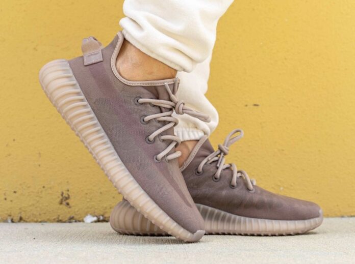 yeezy mono mist on feet