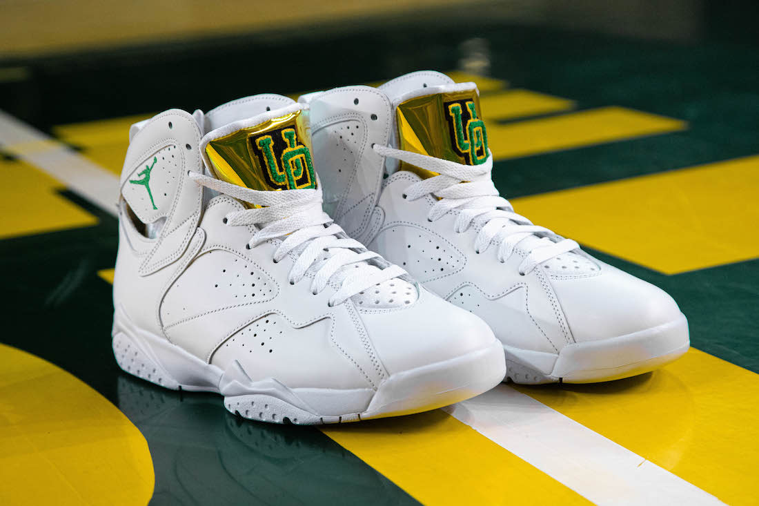 Air Jordan 7 Oregon Ducks Womens PE 2021