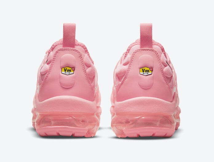 Womens Nike Air VaporMax Plus âBubblegumâ Sneakers DM8337-600