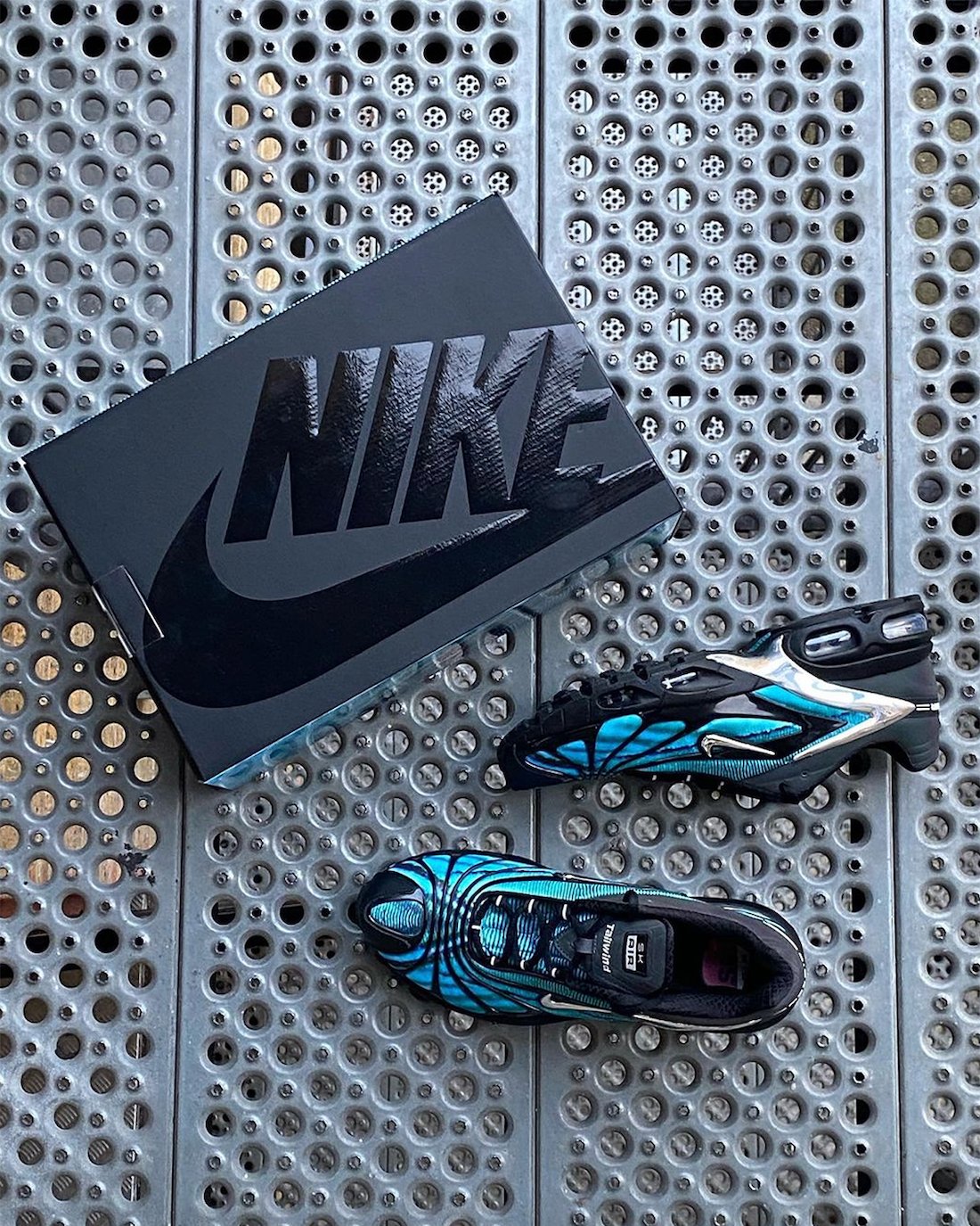 Detailed Look at the Skepta x Nike Air Max Tailwind V ‘Bright Blue’