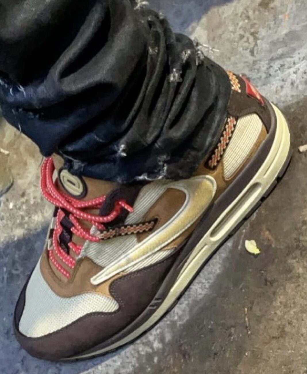 Travis Scott Nike Air Max 1 Cactus Jack Release Date Info | SneakerFiles