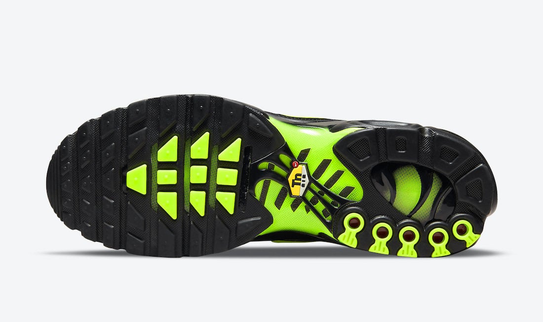 Nike Air Max Plus Black Green DM9594-001 Release Date Info