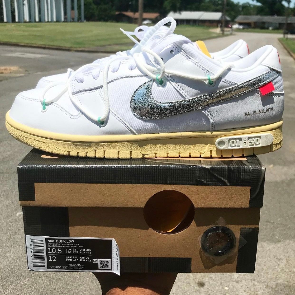 Off-White Nike Dunk Low White Metallic Silver DM1602-127 Release Date Release Date
