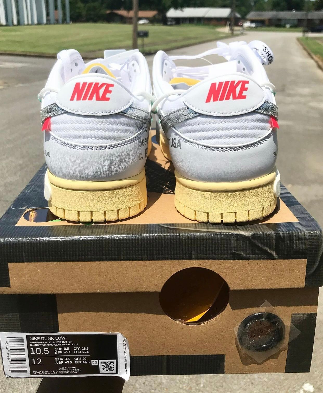 Off-White Nike Dunk Low White Metallic Silver DM1602-127 Release Date Release Date