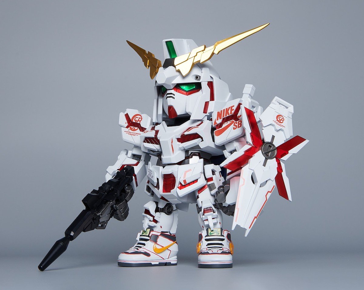 Gundam Unicorn Nike SB