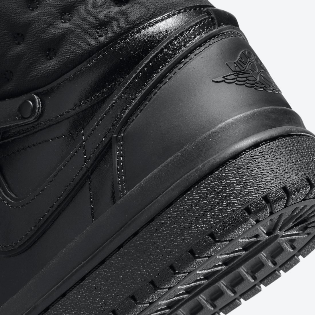 Air Jordan 1 Acclimate Triple Black DC7723-001 Release Date Info