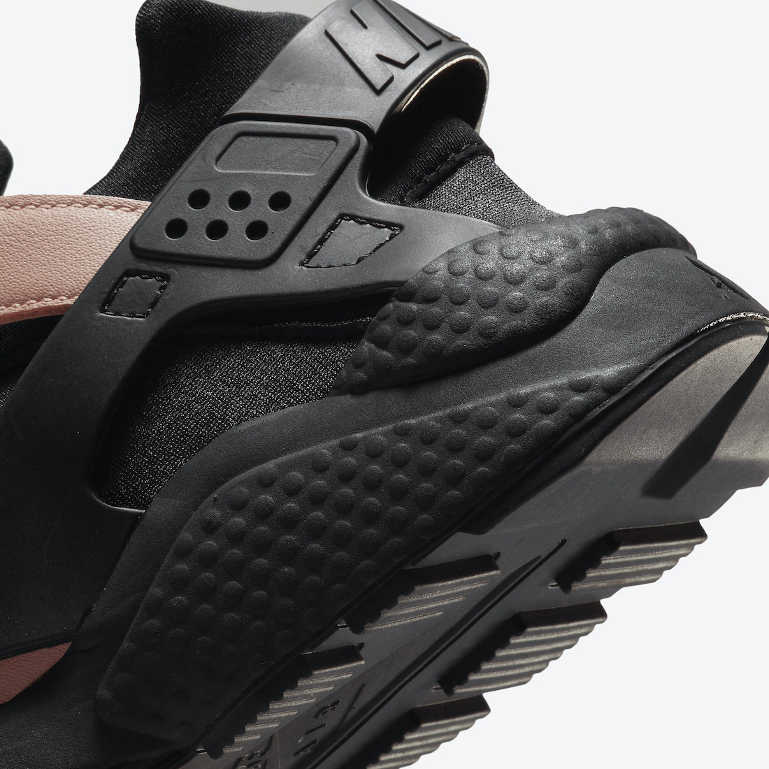 Nike Air Huarache Toadstool DH8143-200 Release Date Info | SneakerFiles