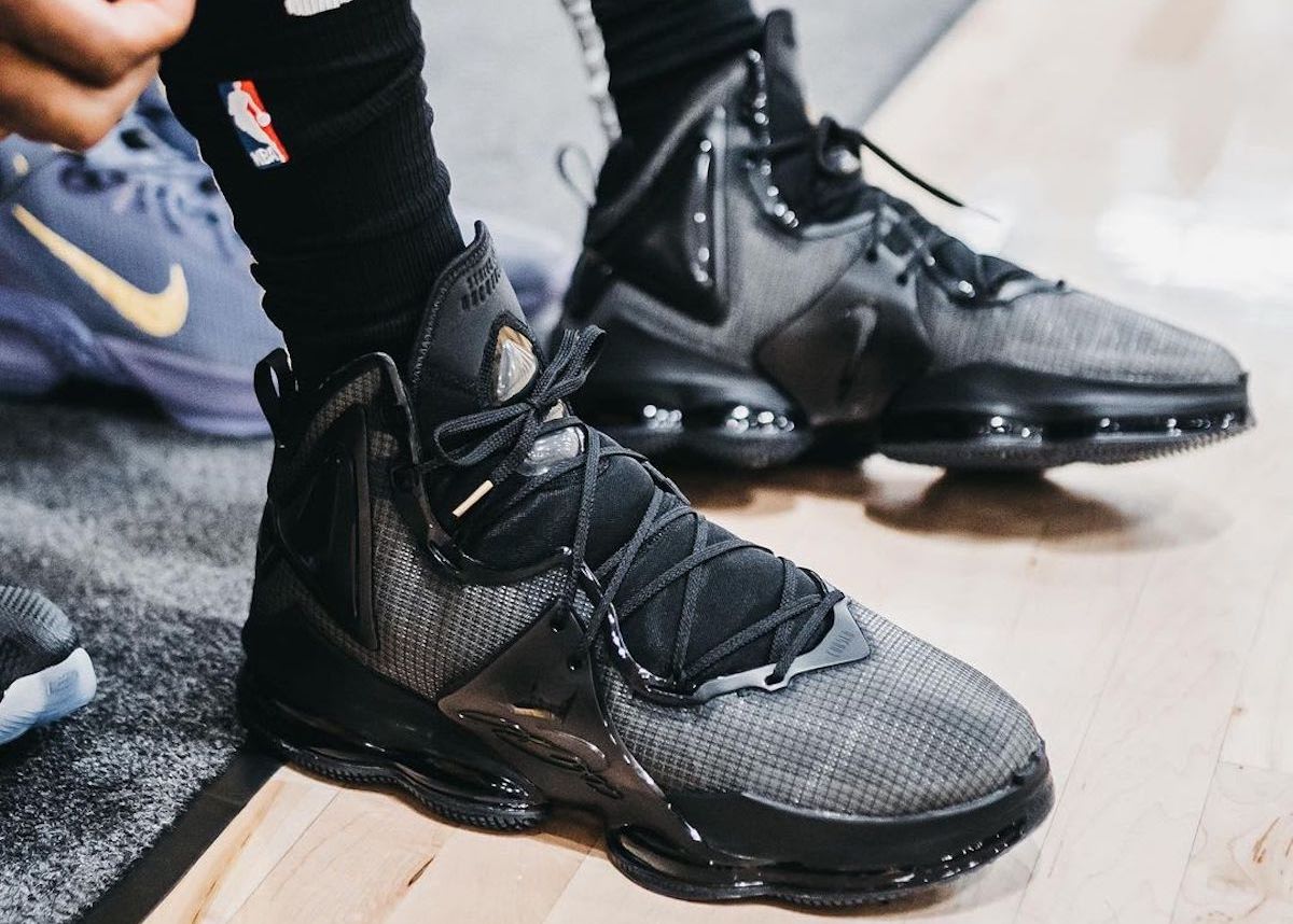 LeBron James Wearing All-Black Nike LeBron 19