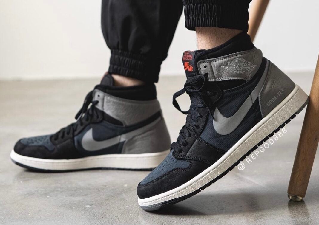 burton gig 70l duffel bag