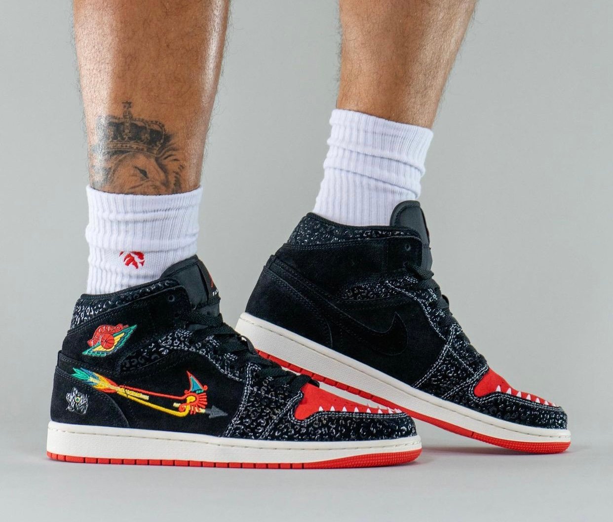 Air Jordan 1 Siempre Familia DN4904-001 On-Feet