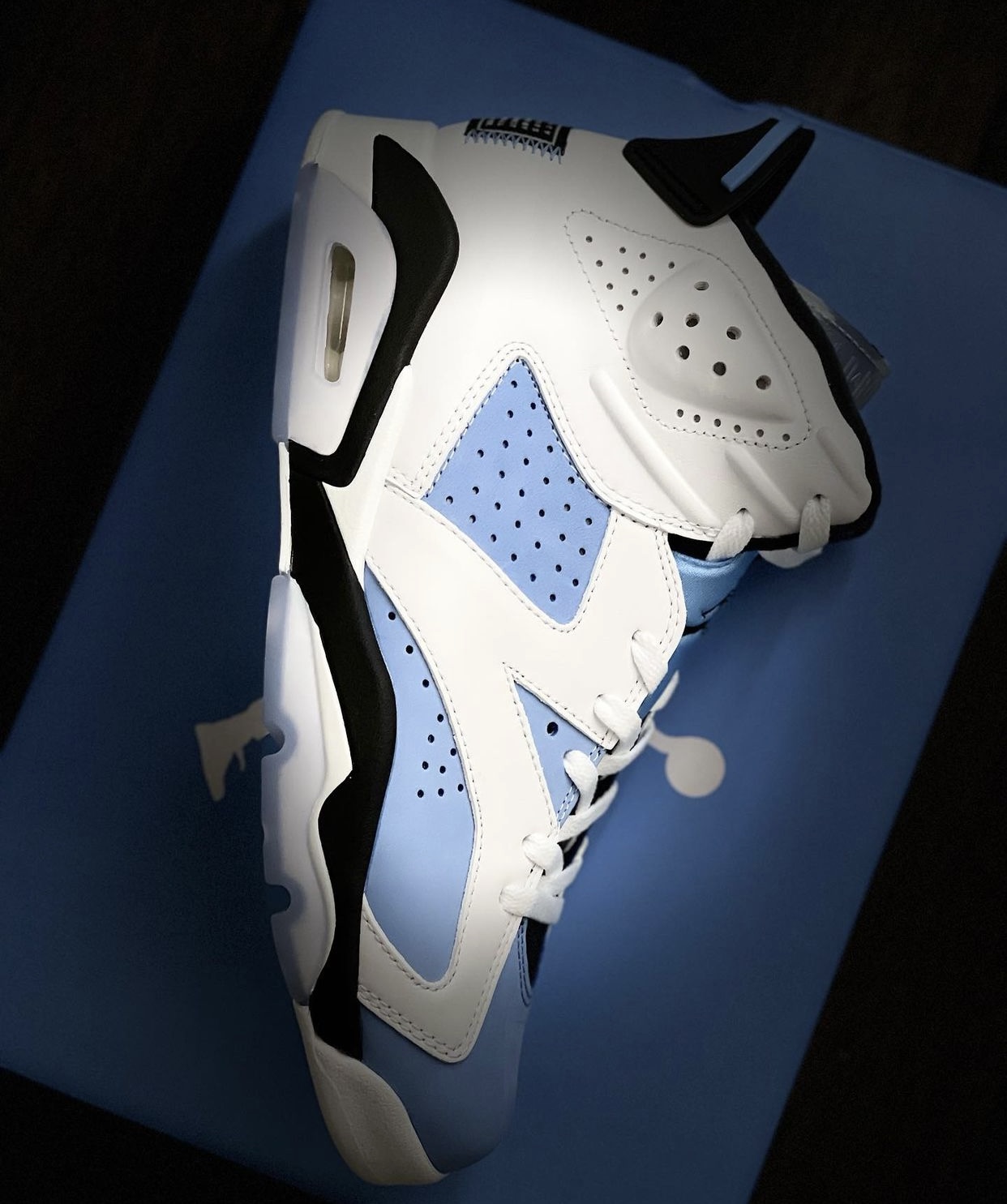 Air Jordan 6 UNC University Blue CT8529-410 On-Feet