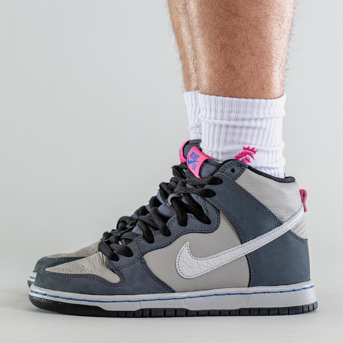Nike SB Dunk High Medium Grey DJ9800-001 On-Feet