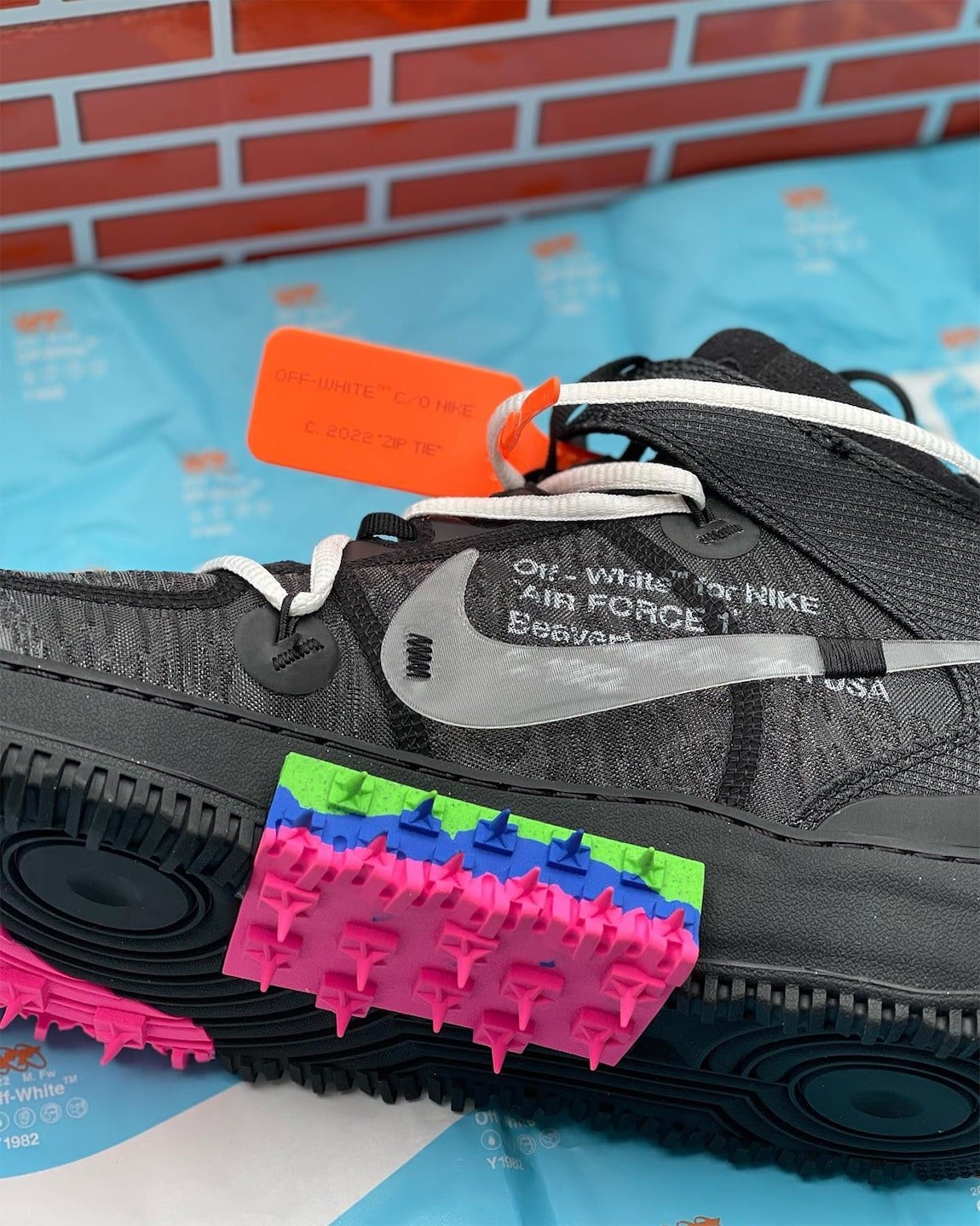 Off-White x Nike Air Force 1 Mid Black DO6290-001 Release Date