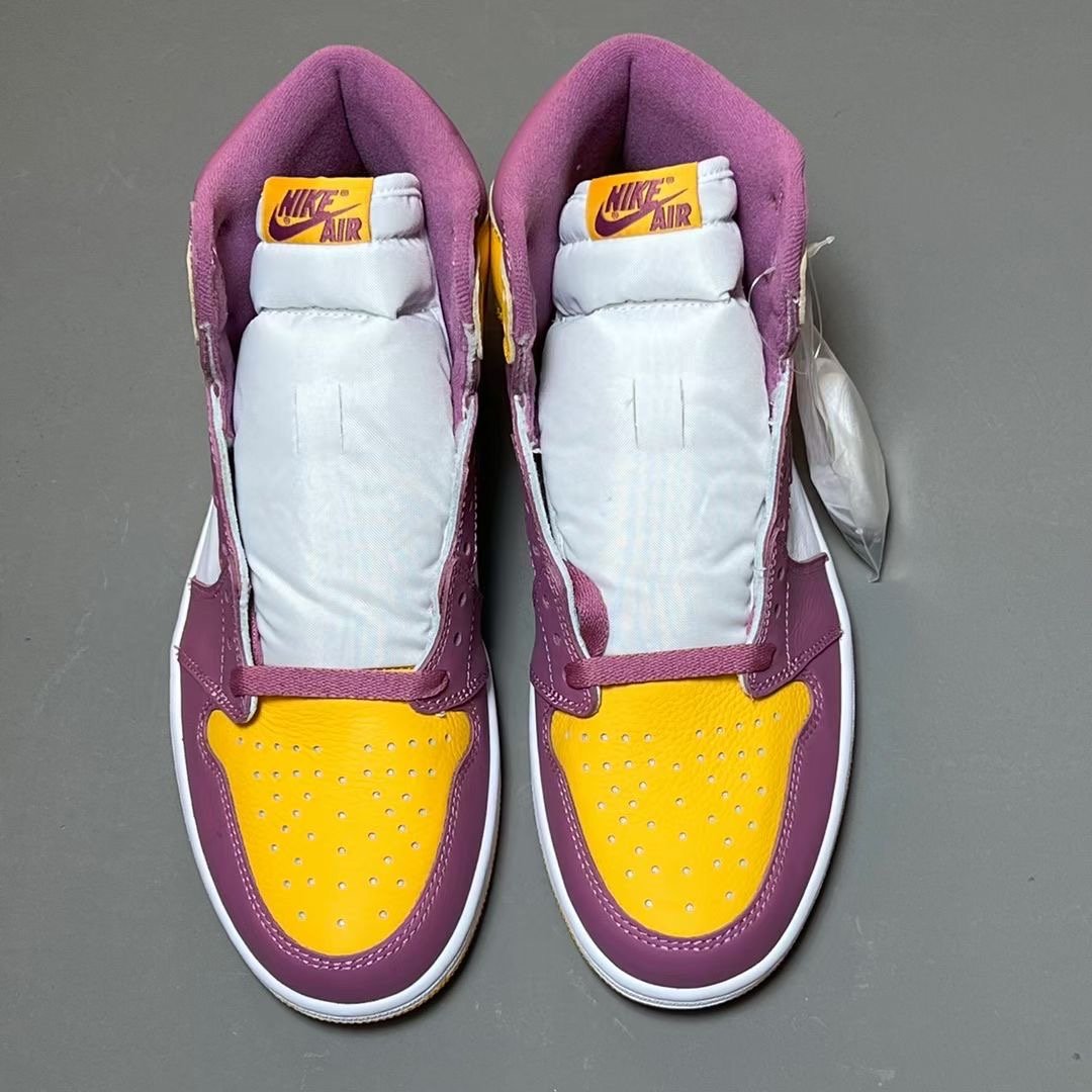 Air Jordan 1 Brotherhood University Gold Light Bordeaux 555088-706 Release Date