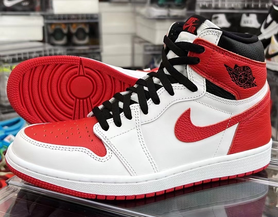 Air Jordan 1 Heritage White University Red 555088-161 Release Info