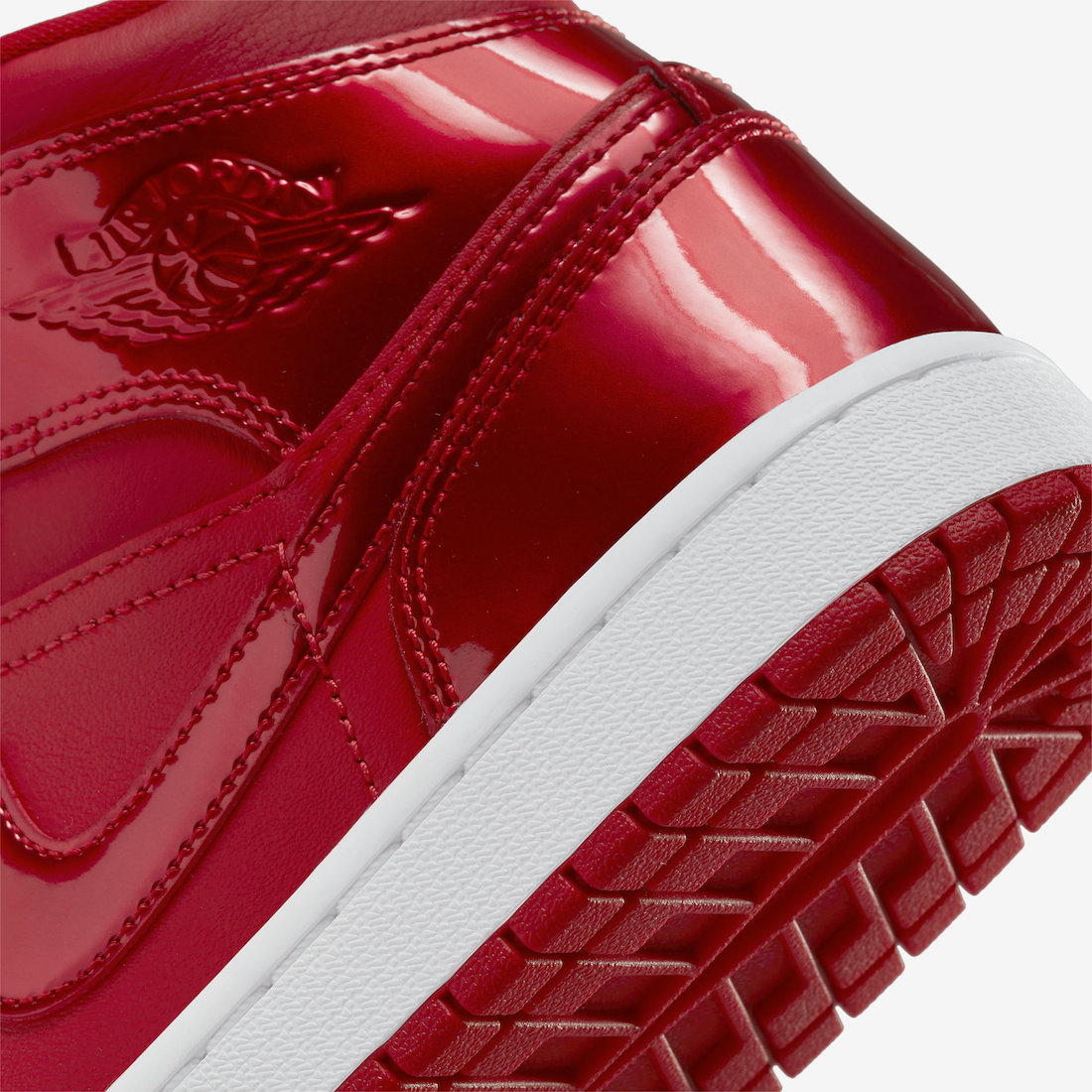 Air Jordan 1 Mid SE University Red Pomegranate DH5894-600 Release Date Info