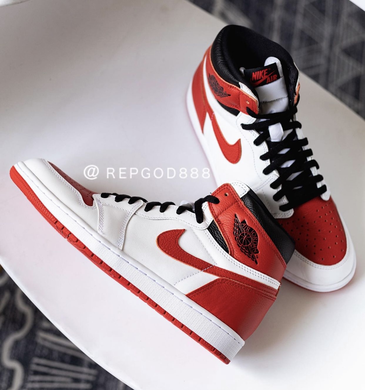 Heritage Air Jordan 1 High 555088-161 Release Info Price