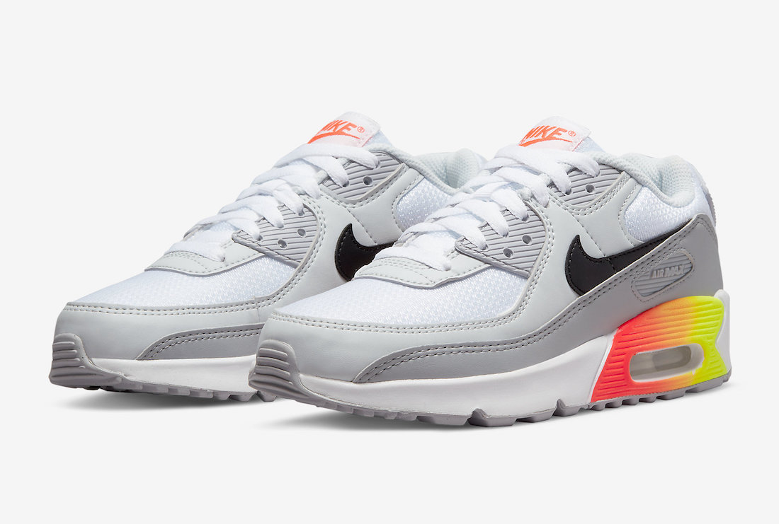 Nike Air Max 90 GS with Gradient Details