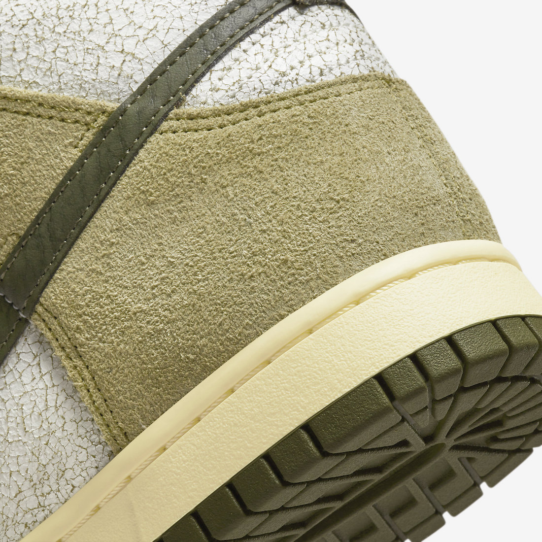 Nike Dunk High Re-Raw DO6713-300 Release Date