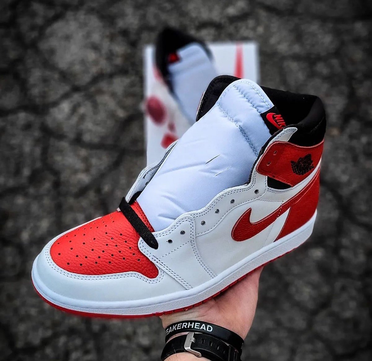 Air Jordan 1 High OG Heritage 555088-161 Release Date