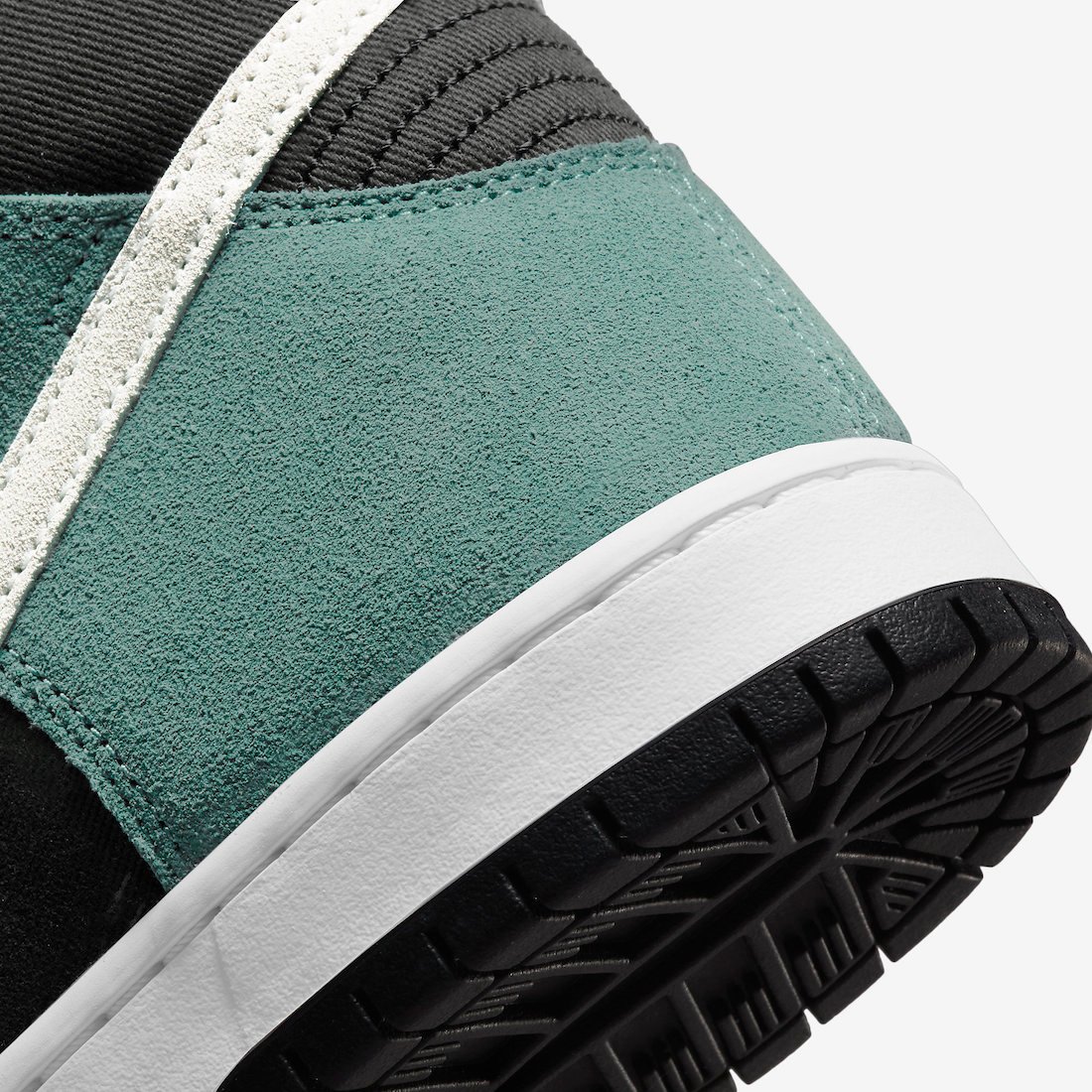 Nike SB Dunk High Black Green White DQ3757-300 Release Date Info
