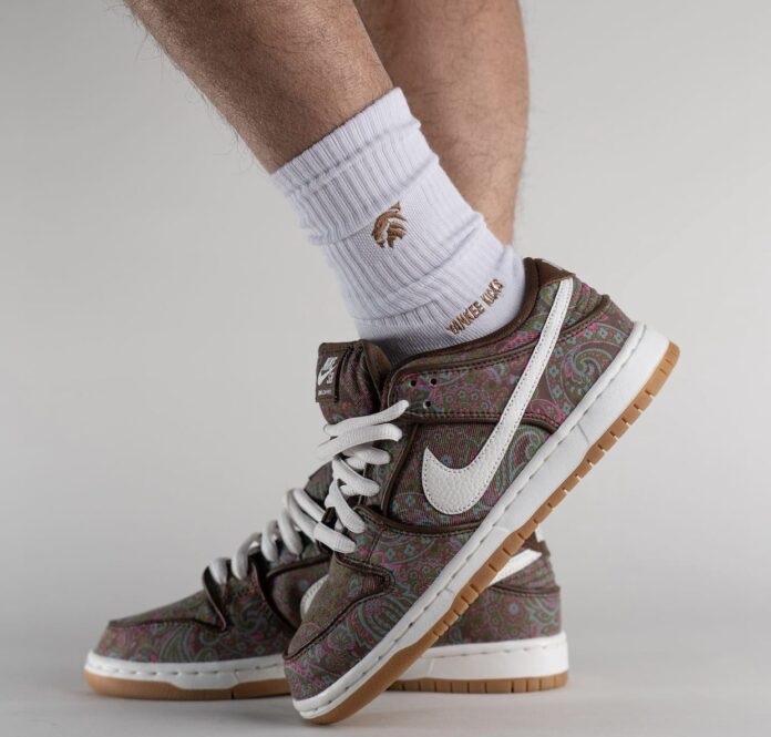 How the Nike SB Dunk Low âPaisleyâ Looks On-Feet - Sneaker News Release Dates