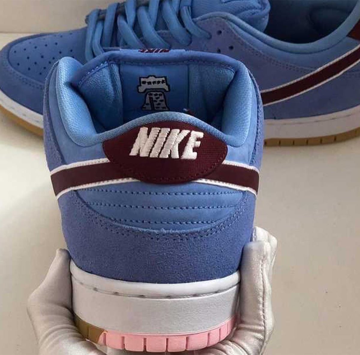 Nike SB Dunk Low Phillies Bubblegum DQ4040-400 Release Info