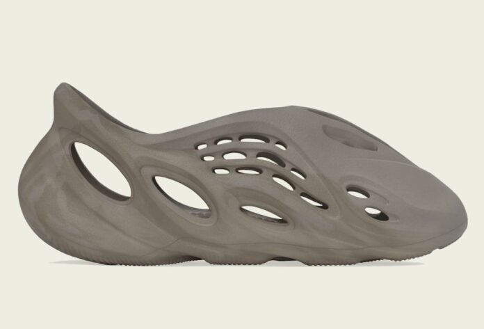 adidas Yeezy Foam Runner Stone Sage GX4472 Release Date Info | SneakerFiles