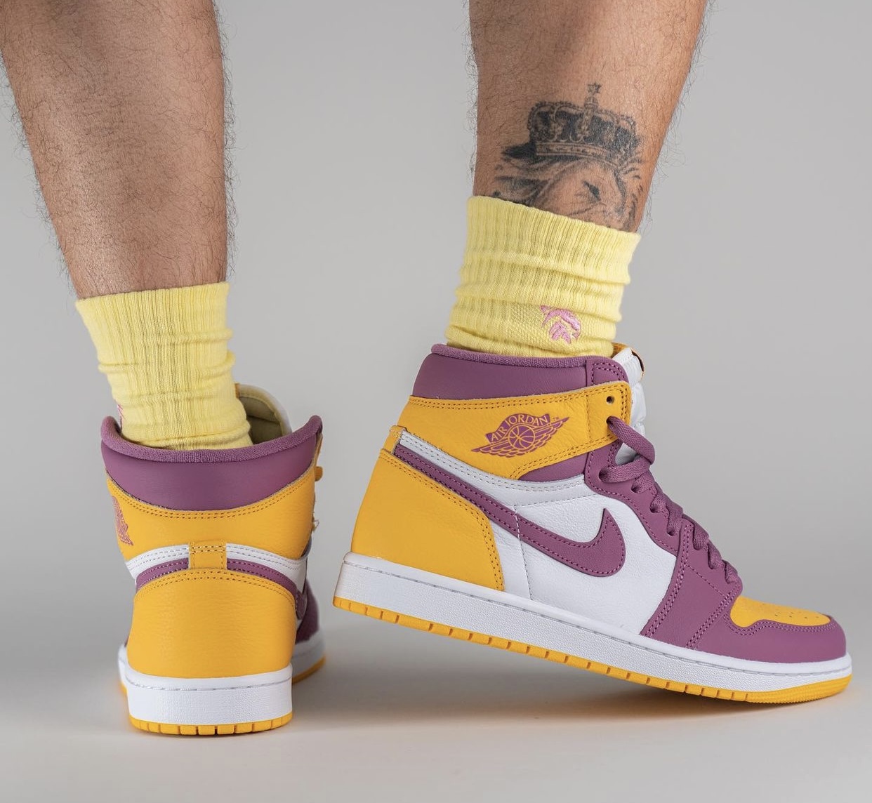 Air Jordan 1 Brotherhood 555088-706 Release On-Feet