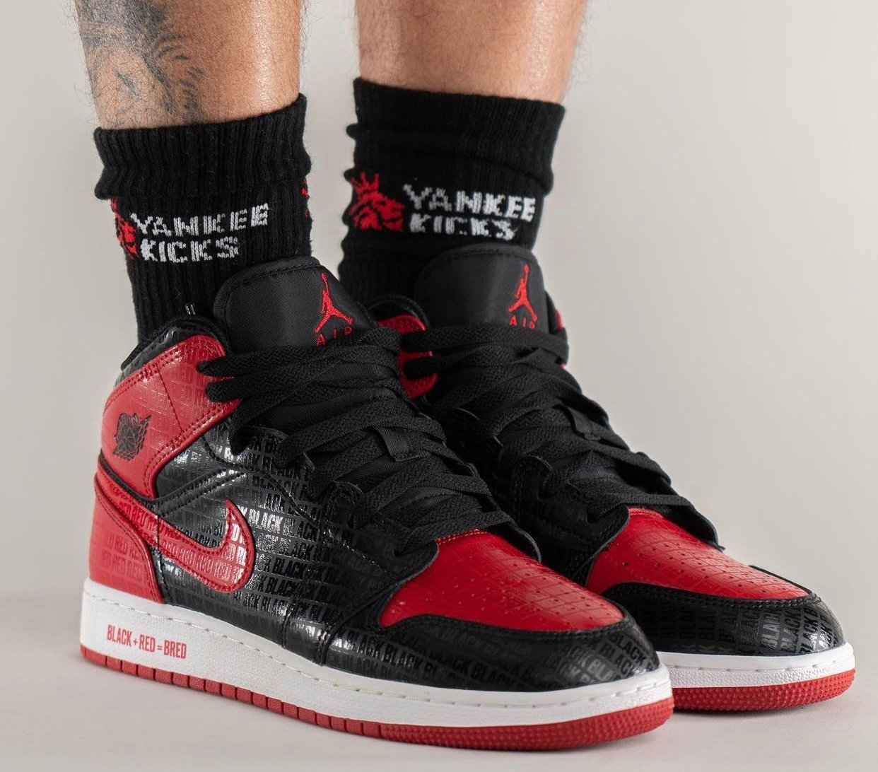 Air Jordan 1 Mid Bred 2022 DM9650-001 On-Feet