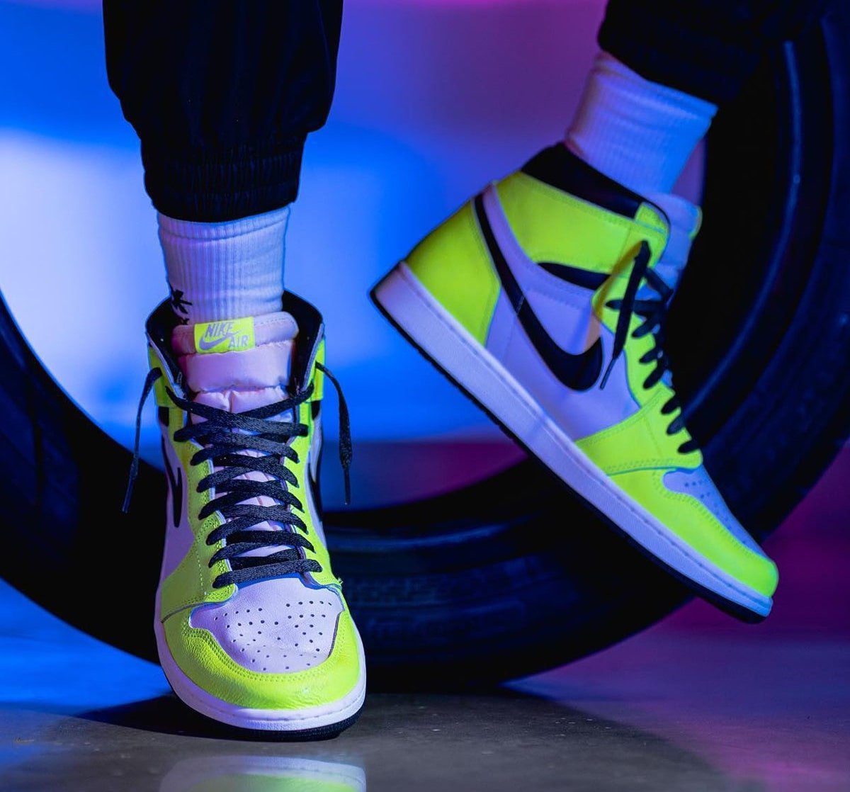 Air Jordan 1 Volt 555088-702 On-Feet