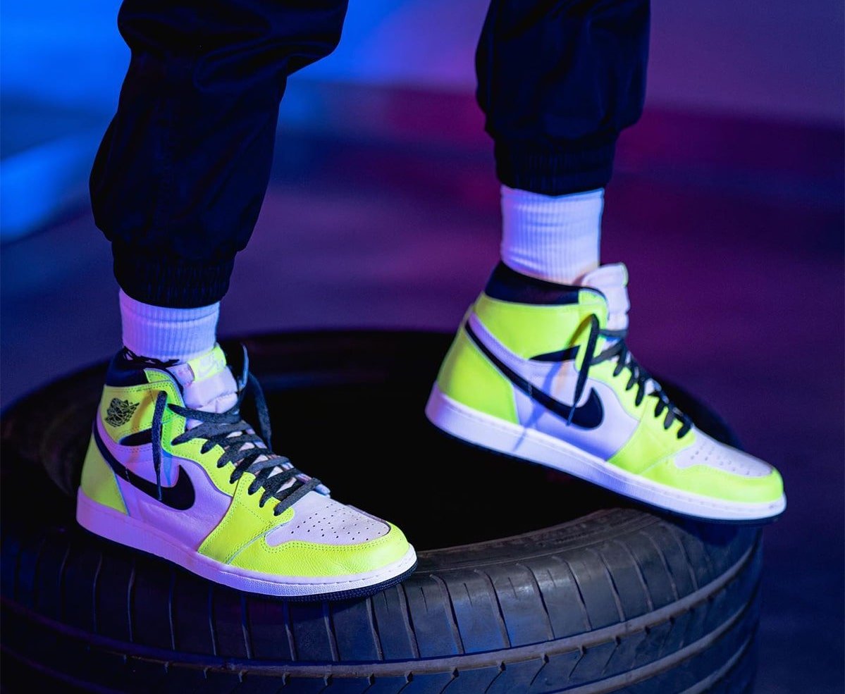 Air Jordan 1 Volt 555088-702 On-Feet