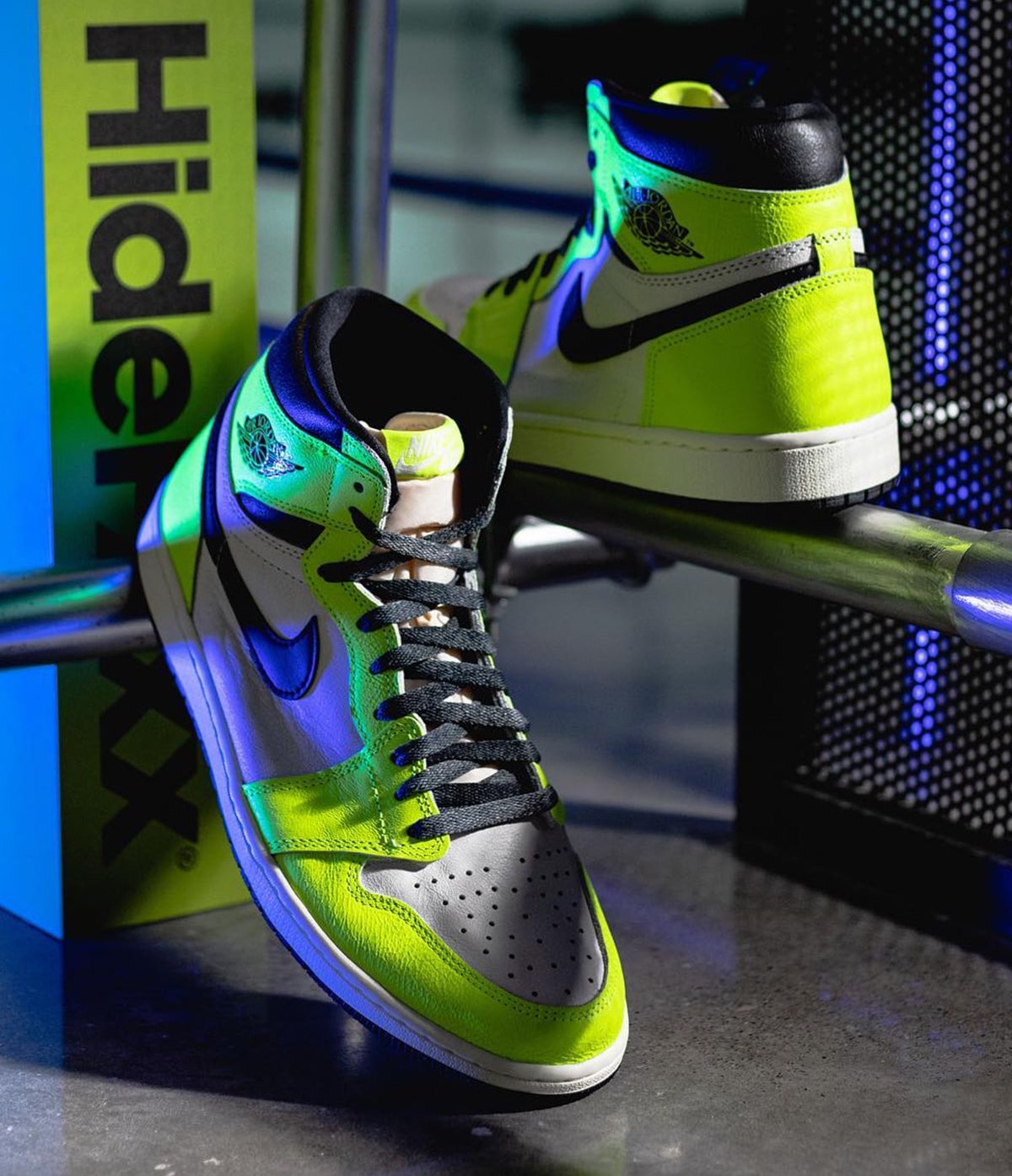 Air Jordan 1 Volt 555088-702 Release Details