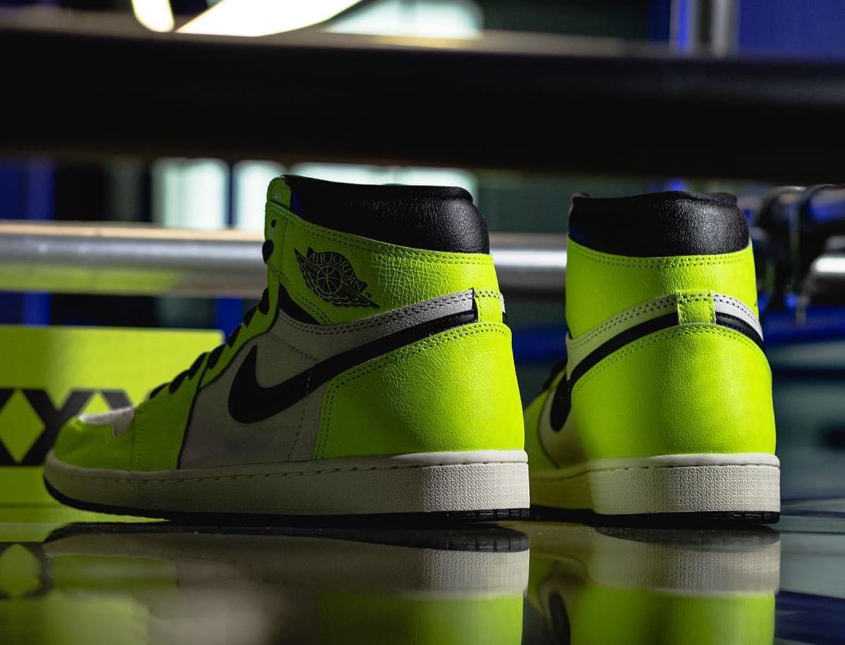 Air Jordan 1 Volt 555088-702 Release Details