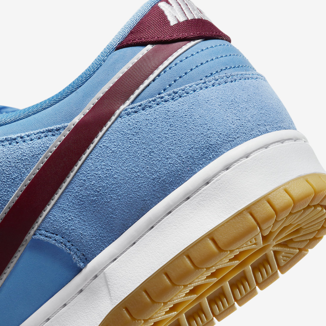 Nike SB Dunk Low Phillies DQ4040-400 Release Date