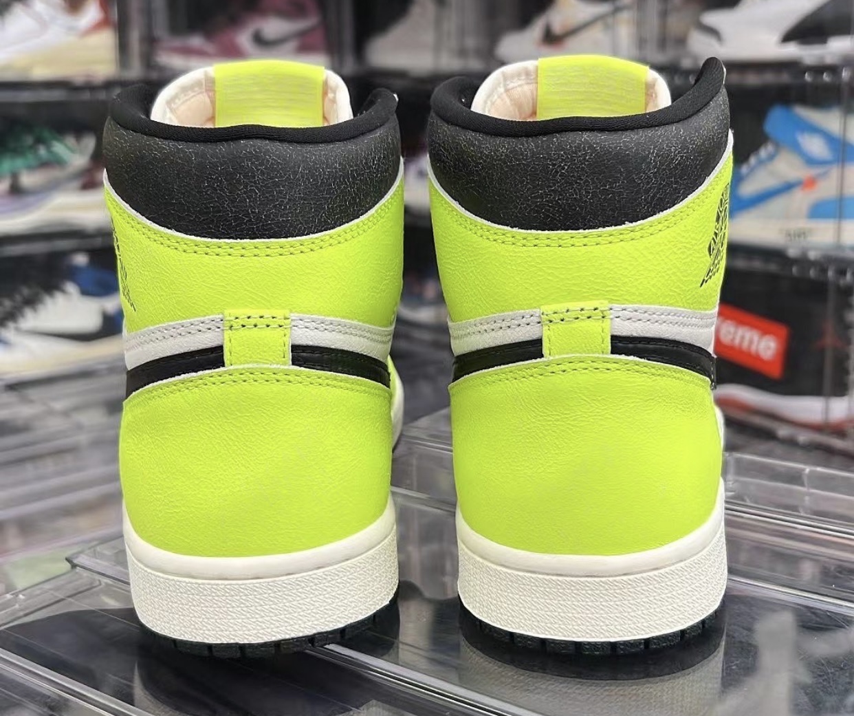 Volt Air Jordan 1 555088-702 Release Date