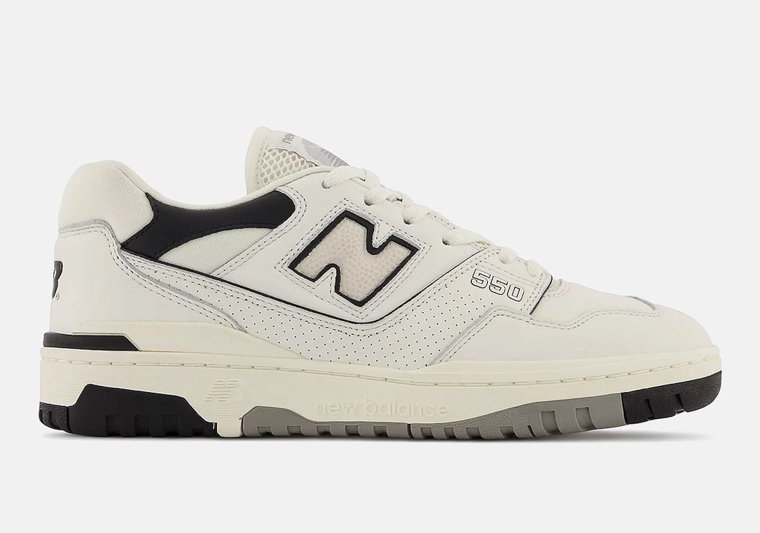 New Balance 550 in Cream and Black