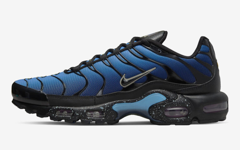 nike air max plus blue and black