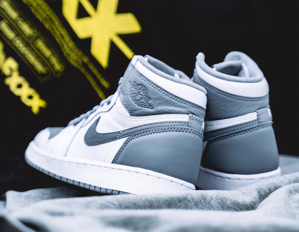 Air Jordan 1 High OG Stealth 555088-037 Release Details Air Jordan 1 High OG Stealth 555088-037 Release Details