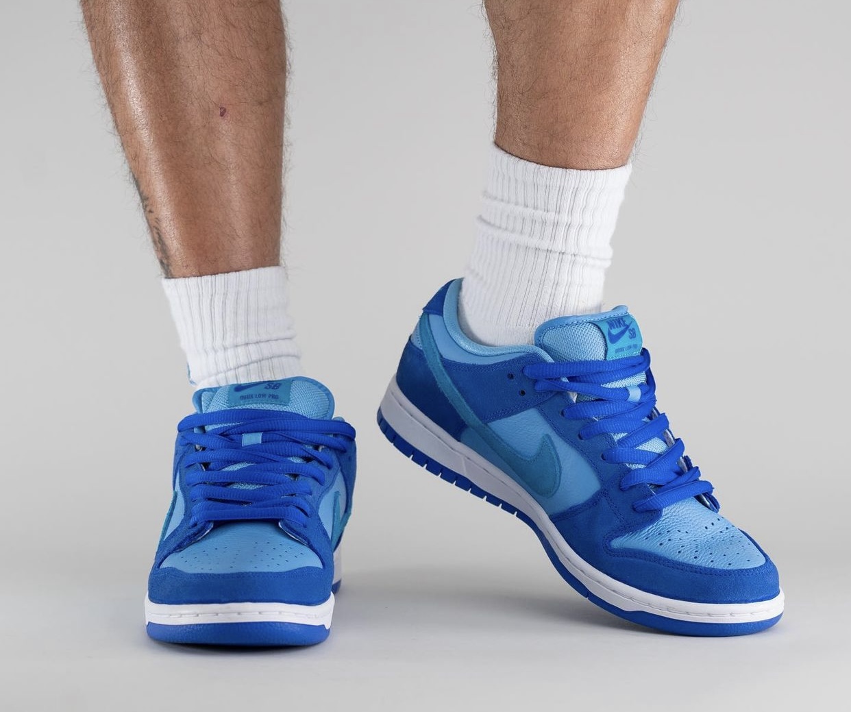 Nike SB Dunk Low Blue Raspberry DM0807-400 On-Feet